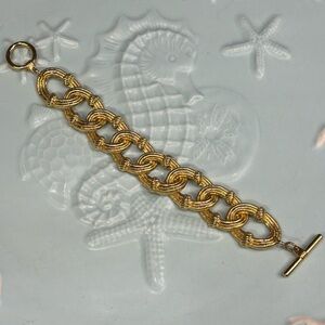 Vintage Boutique Elegant Lightweight Gold Chain Bracelet! 🤩